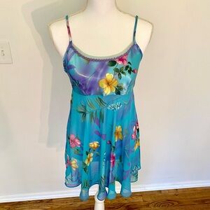 Beautiful summery night gown with robe